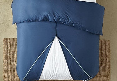 T Opening of the ChadMade bamboo duvet cover